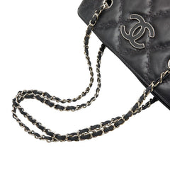 シャネル ハンプトンズ ウルトラステッチ チェーン トートバッグ ブラック ラムスキン レディース CHANEL 【中古】