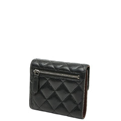 シャネル ココマーク マトラッセ 三つ折り財布 ブラック ラムスキン レディース CHANEL 中古