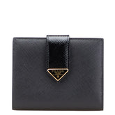 プラダ 三角ロゴプレート 二つ折り財布 ブラック サフィアーノ レザー レディース PRADA 【中古】