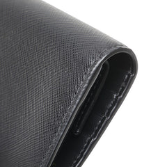 プラダ 三角ロゴプレート 二つ折り財布 ブラック サフィアーノ レザー レディース PRADA 【中古】