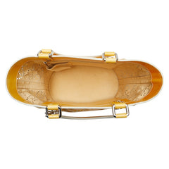 シャネル パンチング ココマーク NO5 ハンドバッグ トートバッグ イエロー パテントレザー レディース CHANEL 【中古】