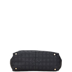 シャネル ニュートラベルライン トートMM トートバッグ ハンドバッグ ブラック ナイロン レザー レディース CHANEL 【中古】