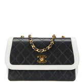 シャネル ココマーク マトラッセ チェーン ショルダーバッグ ブラック ホワイト ラムスキン レディース CHANEL 【中古】