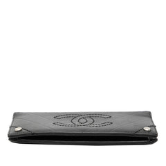 シャネル Vステッチ ココマーク 二つ折り 長財布 ブラック ラムスキン レディース CHANEL 中古