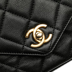 シャネル ココマーク マトラッセ ボディバッグ ウエストバッグ ポーチ 2WAY ブラック ラムスキン レディース CHANEL 【中古】