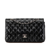 シャネル マトラッセ25 ダブルフラップ ココマーク チェーン ショルダーバッグ ブラック ラムスキン レディース CHANEL 【中古】