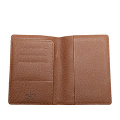 ルイ ヴィトン モノグラム クーヴェルテュール パスポール パスケース M60181 ブラウン PVC レザー レディース LOUIS VUITTON 【中古】