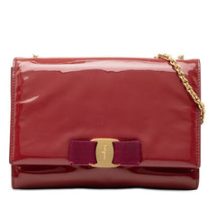 サルヴァトーレフェラガモ ヴァラリボン 斜め掛け チェーン ショルダーバッグ レッド エナメル レディース Salvatore Ferragamo 【中古】
