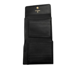 シャネル ボーイシャネル 二つ折り財布 ブラック ラムスキン レディース CHANEL 【中古】