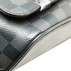 ルイ ヴィトン ダミエグラフィット ディストリクトPM 斜め掛け ショルダーバッグ N41028 ブラック PVC レザー メンズ LOUIS VUITTON 【中古】