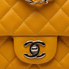 シャネル ココマーク ミニマトラッセ17 チェーンショルダーバッグ イエロー ラムスキン レディース CHANEL 【中古】