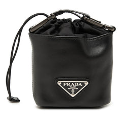 プラダ 三角ロゴプレート ポーチ 巾着バッグ 2TL386 ブラック レザー ナイロン レディース PRADA 中古