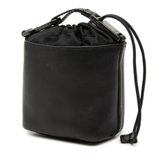 プラダ 三角ロゴプレート ポーチ 巾着バッグ 2TL386 ブラック レザー ナイロン レディース PRADA 中古