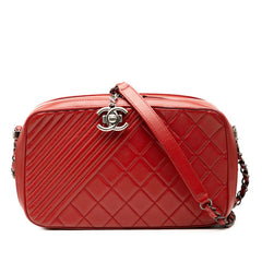 シャネル マトラッセ ココボーイ チェーン ショルダーバッグ カメラバッグ レッド ラムスキン レディース CHANEL 【中古】