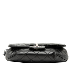シャネル ココマーク マトラッセ ウエストバッグ ベルトバッグ ブラック ラムスキン レディース CHANEL 【中古】