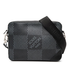 ルイ ヴィトン ダミエ グラフィット 3D トリオメッセンジャー ショルダーバッグ N50017 ブラック レザー レディース LOUIS VUITTON 【中古】