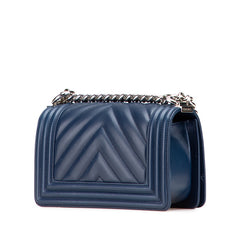 シャネル ボーイシャネル Vステッチ ショルダーバッグ ブルー ラムスキン レディース CHANEL 【中古】