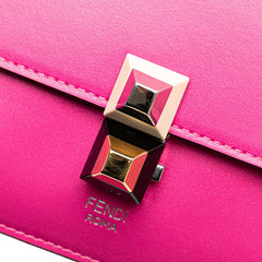 フェンディ キャナイ ミニ チェーン ショルダーバッグ 8M0381 ピンク レザー レディース FENDI 【中古】