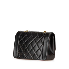 シャネル マトラッセ ダイアナ22 斜め掛け チェーン ショルダーバッグ A01164 ブラック ラムスキン レディース CHANEL 中古