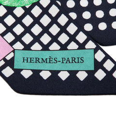 エルメス ツイリー CAVALIER EN FORMES スカーフ ネイビー マルチカラー シルク レディース HERMES 【中古】