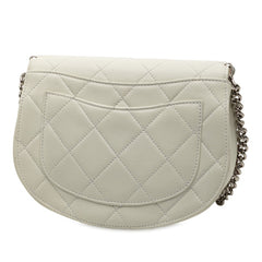 シャネル マトラッセ ココマーク 斜め掛け チェーン ショルダーバッグ ホワイト レザー レディース CHANEL 【中古】