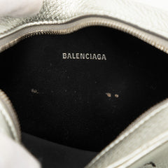バレンシアガ エブリデイ カメラバッグ XS 斜めかけ ショルダーバッグ シルバー レザー レディース BALENCIAGA 中古