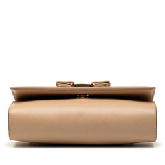 サルヴァトーレフェラガモ ヴァラ チェーン ショルダーバッグ AU22 B558 ベージュ レザー レディース Salvatore Ferragamo 【中古】