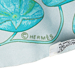 エルメス ツイリー 蓮の花 スカーフ ライトブルー ホワイト マルチカラー シルク レディース HERMES 【中古】