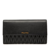 ミュウミュウ マテラッセ クラッチバッグ ブラック レザー レディース MIUMIU 【中古】