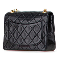 シャネル ミニマトラッセ ココマーク チェーン ショルダーバッグ ブラック ラムスキン レディース CHANEL 【中古】