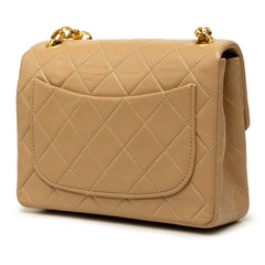 シャネル マトラッセ ココマーク チェーン ショルダーバッグ ベージュ ゴールド金具 ラムスキン レディース CHANEL 中古