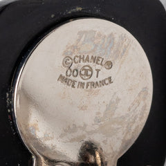 シャネル ココマーク キーキャップモチーフ イヤリング 00T刻印 ブラック プラスチック メタル レディース CHANEL 【中古】