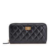 シャネル 2.55 マトラッセ ラウンドファスナー 長財布 ブラック レザー レディース CHANEL 【中古】
