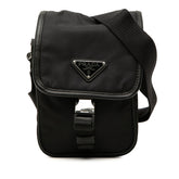 プラダ 三角ロゴプレート 斜め掛け ショルダーバッグ ブラック ナイロン レザー レディース PRADA 中古