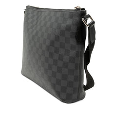 ルイ ヴィトン ダミエ グラフィット ミックPM 斜め掛け ショルダーバッグ N41211 ブラック PVC レザー メンズ LOUIS VUITTON 【中古】