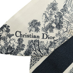 ディオール ツイリー ミッツァ トワル ドゥ ジュイ ソヴァージュ スカーフ ネイビー ホワイト シルク レディース Dior 【中古】