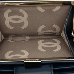 シャネル カンボンライン ココマーク 二つ折り財布 ネイビー エナメル カーフスキン レディース CHANEL 中古