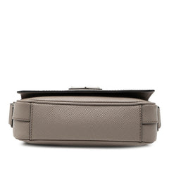 プラダ 三角ロゴプレート ショルダーバッグ クロスボディ 2VD065 グレージュ サフィアーノレザー レディース PRADA 【中古】