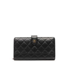 シャネル ココマーク マトラッセ 長財布 ブラック キャビアスキン レディース CHANEL 【中古】