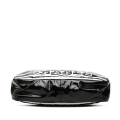 シャネル LA PAUSA チェーン ショルダーバッグ ロゴ ブラック ホワイト PVC レザー レディース CHANEL 中古