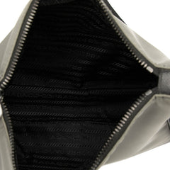 プラダ 三角ロゴプレート ショルダーバッグ 2VH113 グレー ブラック ナイロン レザー レディース PRADA 【中古】