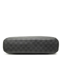 ルイ ヴィトン ダミエ グラフィット ミックMM ショルダーバッグ N41106 ブラック PVC レザー メンズ LOUIS VUITTON 【中古】