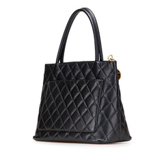 シャネル マトラッセ 復刻トート ココマーク トートバッグ ブラック キャビアスキン レディース CHANEL 【中古】