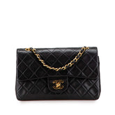 シャネル マトラッセ23 ココマーク ダブルフラップ チェーンショルダーバッグ ブラック ラムスキン レディース CHANEL 【中古】