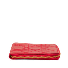ディオール カナージュ 二つ折り財布 レッド ラムスキン レディース Dior 【中古】