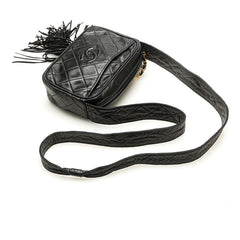 シャネル マトラッセ ココマーク タッセル 斜め掛け ショルダーバッグ ブラック ラムスキン レディース CHANEL 【中古】