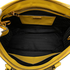 プラダ サフィアーノ 三角ロゴプレート ガレリア ハンドバッグ ショルダーバッグ 2WAY イエロー レザー レディース PRADA 中古