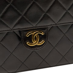 シャネル マトラッセ22 ココマーク チェーン ショルダーバッグ ブラック ゴールド金具 ラムスキン レディース CHANEL 【中古】