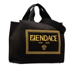 フェンディ ×ヴェルサーチ FENDACE フェンダーチェ ラ メデューサ トートバッグ ショルダーバッグ 2WAY 8BH395 ブラック キャンバス レディース FENDI 中古