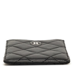 シャネル ココマーク マトラッセ 定期入れ パスケース ブラック ラムスキン レディース CHANEL 【中古】